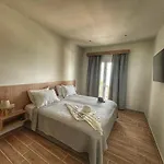Hotel apartamentowy Mike's 3*