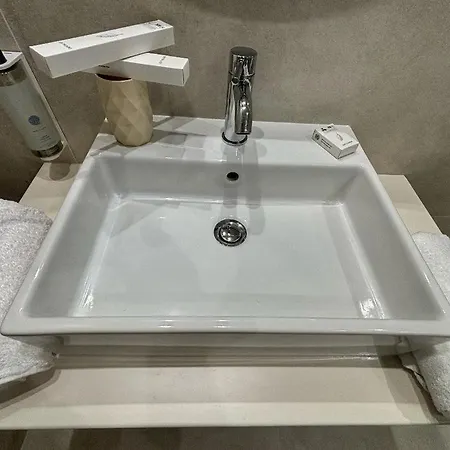 Mike's 3* シダリオン